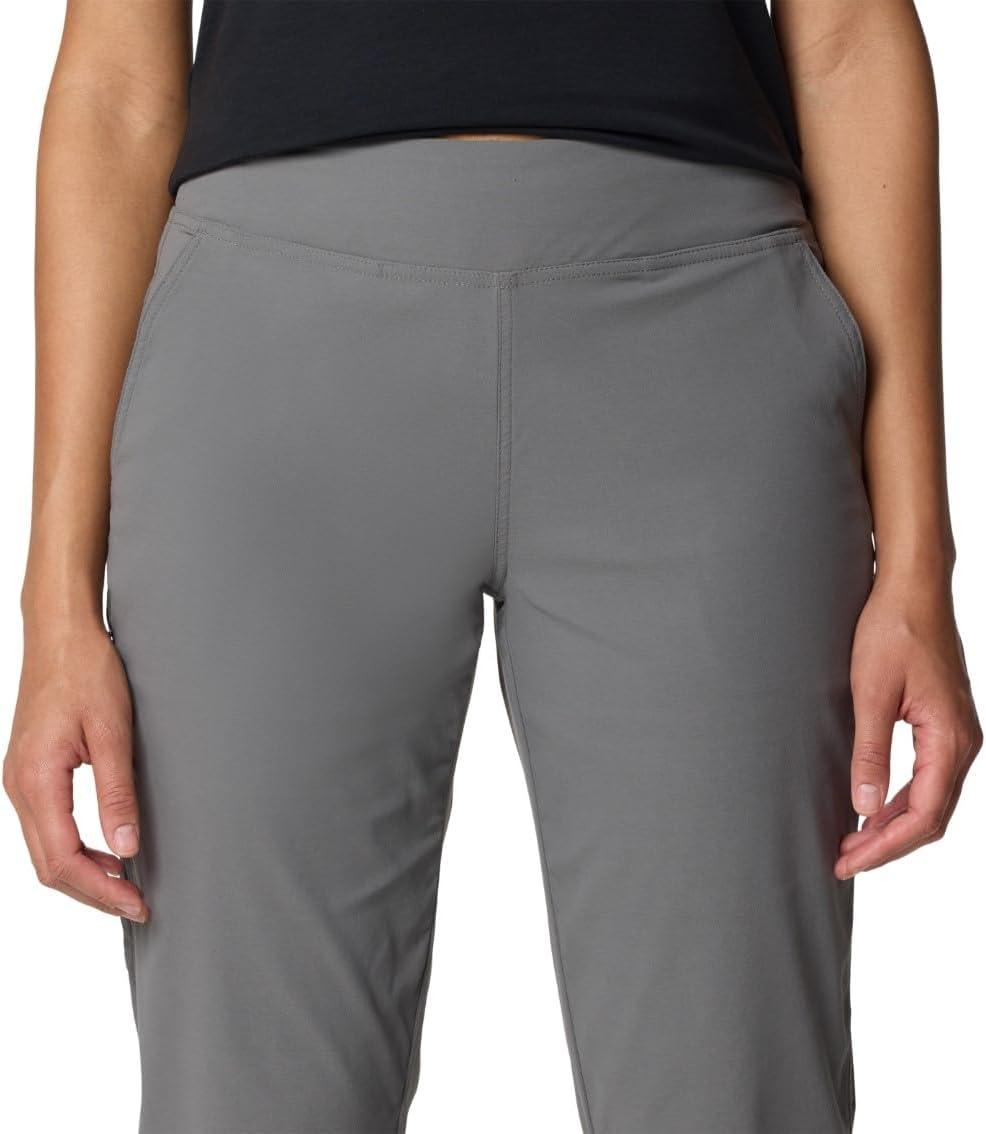 imageMountain Hardwear Womens Dynama CropSediment