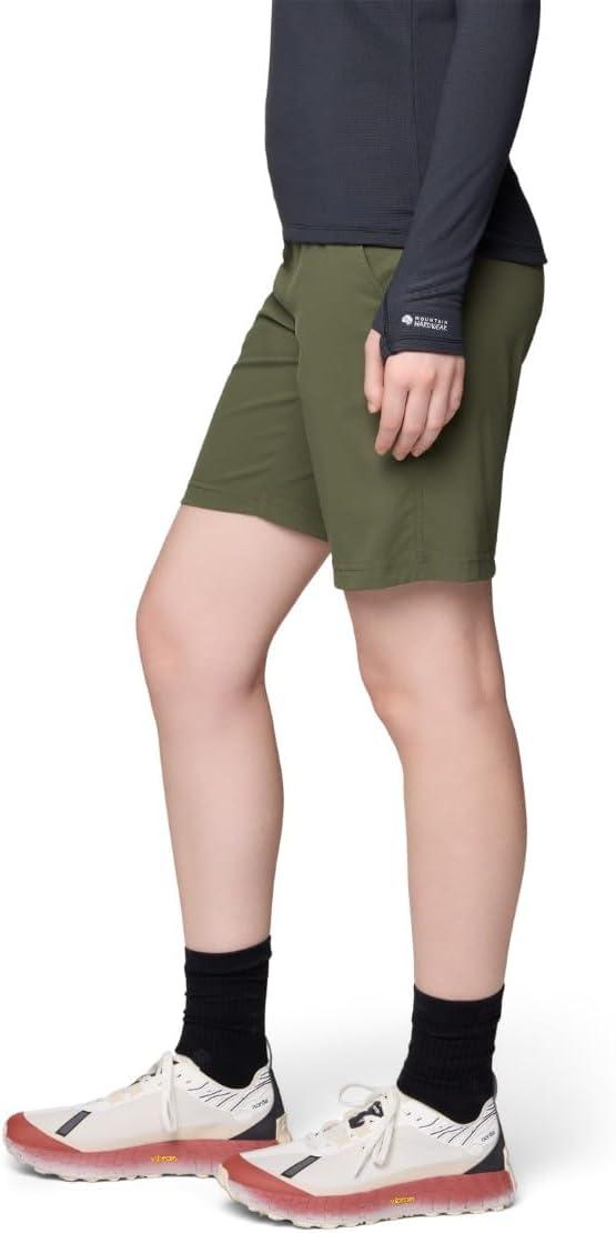 imageMountain Hardwear Womens Dynama BermudaDark Pine
